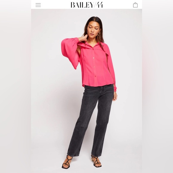 Revolve Siff Blouse in Fuchsia from Bailey 44 🎀 - Picture 3 of 8